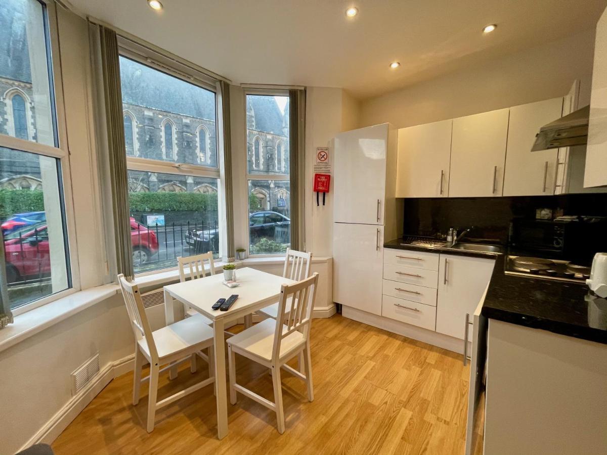 Bute Park Apartment W/ Heating + Private Bathroom 卡迪夫 外观 照片