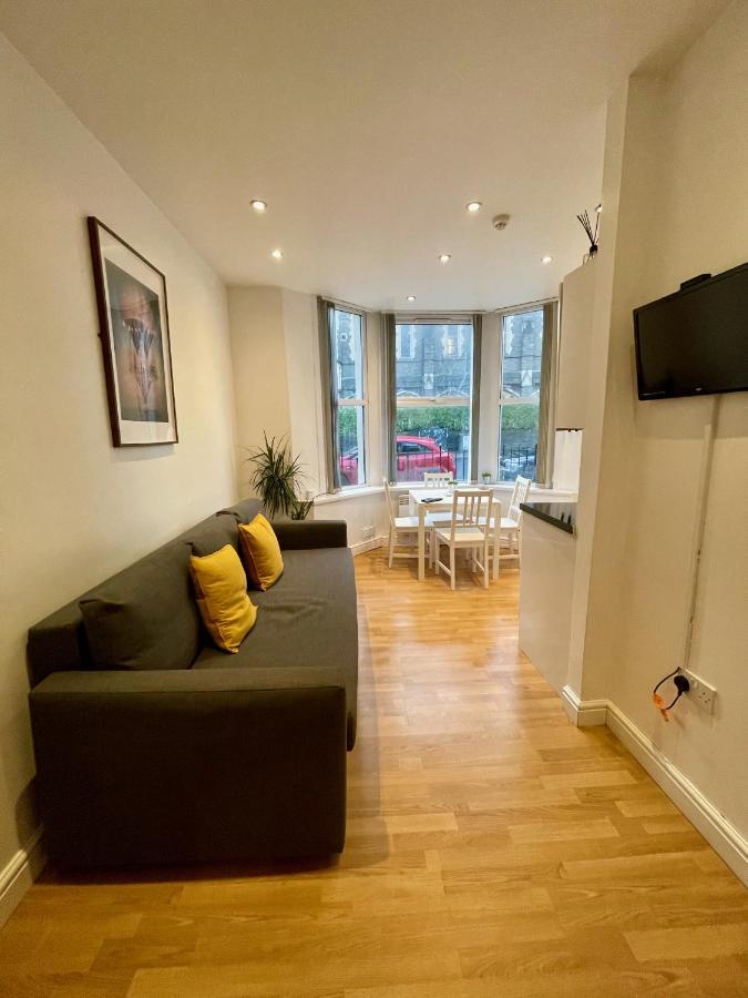 Bute Park Apartment W/ Heating + Private Bathroom 卡迪夫 外观 照片