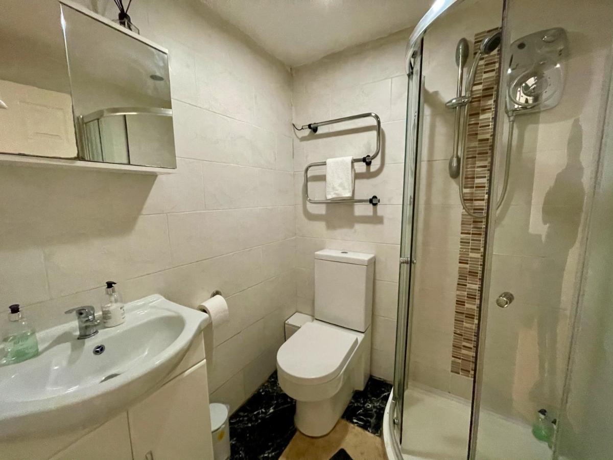 Bute Park Apartment W/ Heating + Private Bathroom 卡迪夫 外观 照片